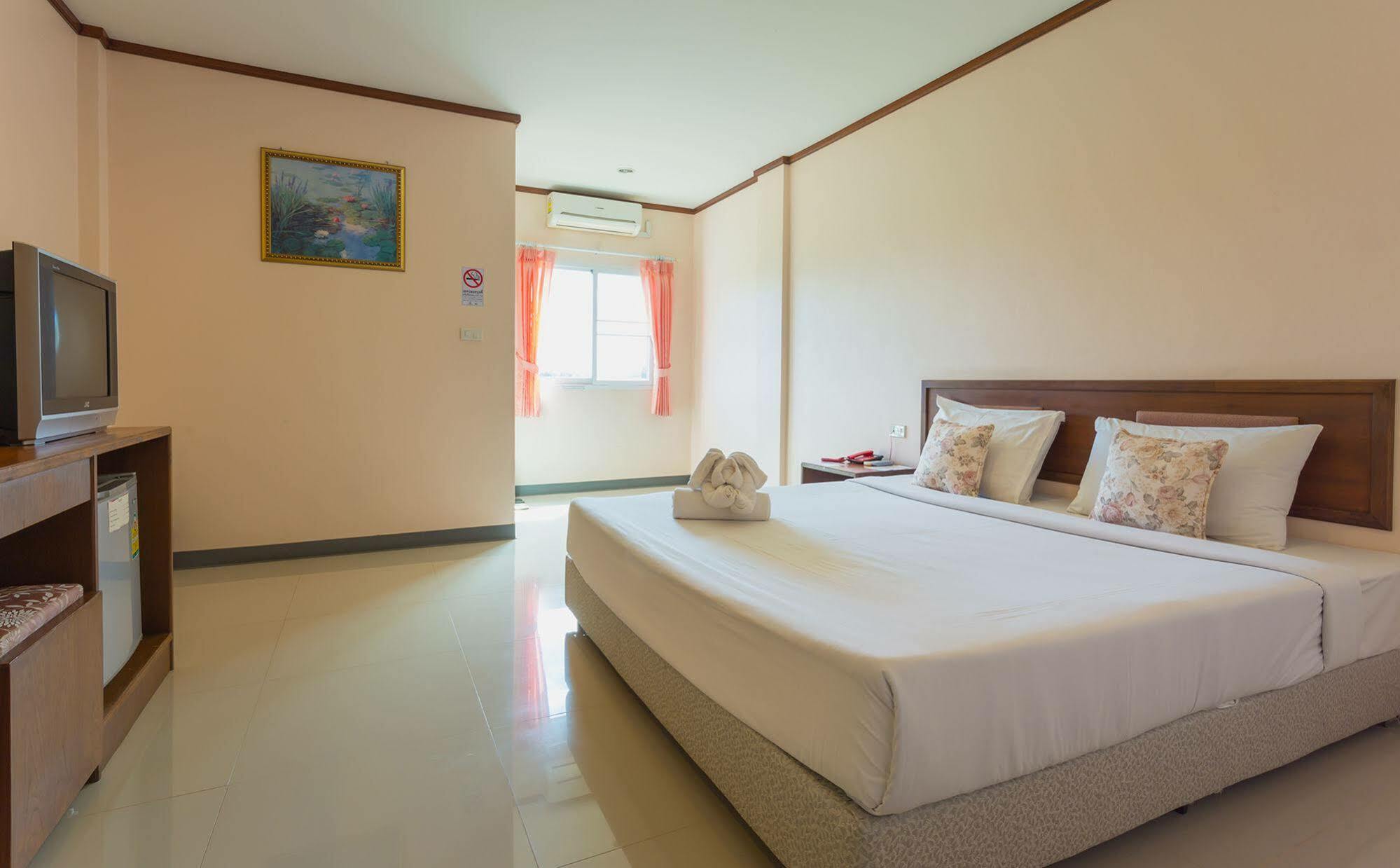 Khunyuw Hotel Fang Ngoại thất bức ảnh